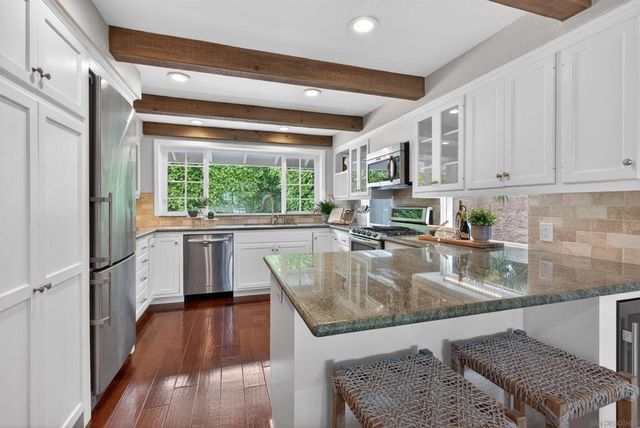 13871 Durango Dr, Del Mar, CA 92014