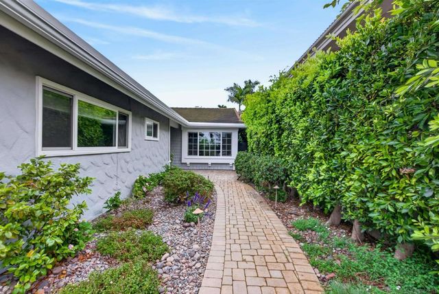 13871 Durango Dr, Del Mar, CA 92014