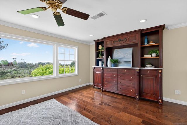 13871 Durango Dr, Del Mar, CA 92014