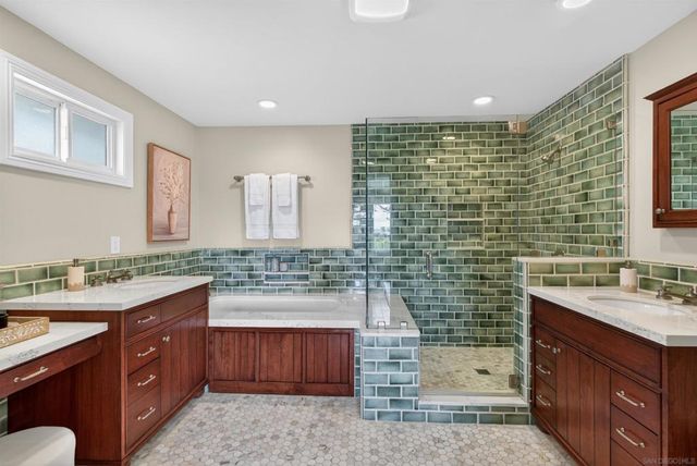 13871 Durango Dr, Del Mar, CA 92014