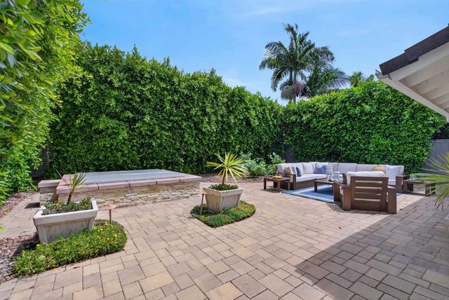 13871 Durango Dr, Del Mar, CA 92014