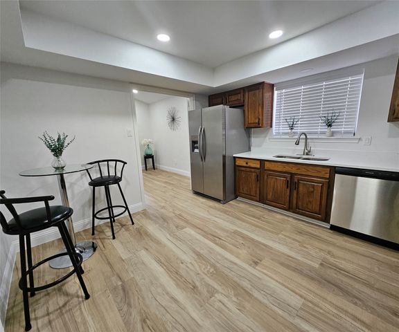 2709 Heather Glen Court, Carrollton, TX 75006