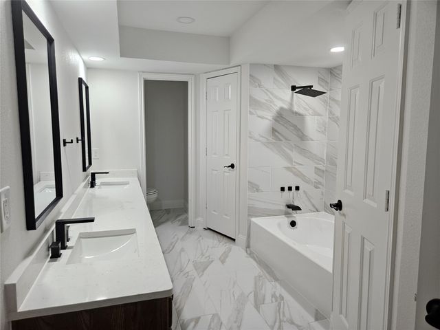2709 Heather Glen Court, Carrollton, TX 75006