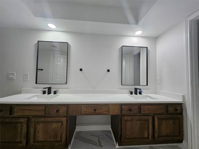 2709 Heather Glen Court, Carrollton, TX 75006