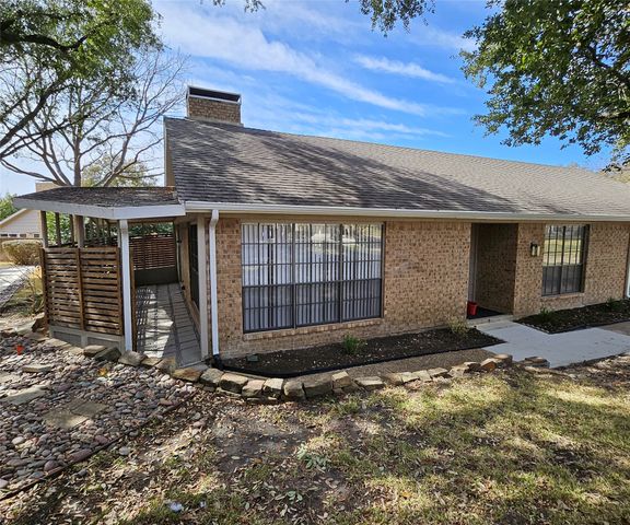 2709 Heather Glen Court, Carrollton, TX 75006