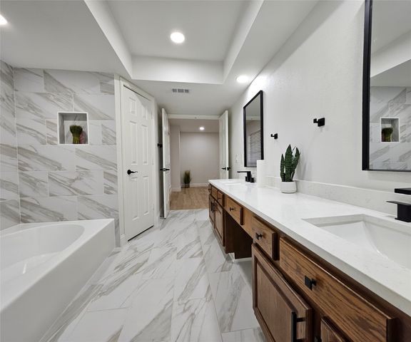 2709 Heather Glen Court, Carrollton, TX 75006
