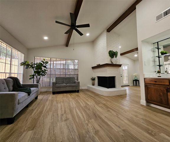 2709 Heather Glen Court, Carrollton, TX 75006