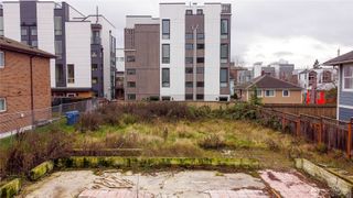 927 NW 57th Street, Seattle, WA 98107