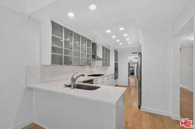 4338 Redwood Avenue B114, Marina Del Rey, CA 90292