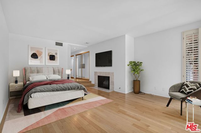 4338 Redwood Avenue B114, Marina Del Rey, CA 90292