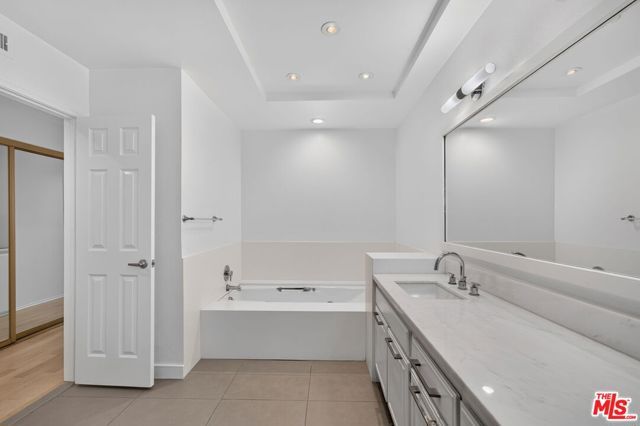 4338 Redwood Avenue B114, Marina Del Rey, CA 90292