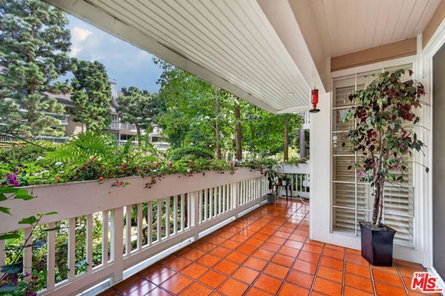 4338 Redwood Avenue B114, Marina Del Rey, CA 90292