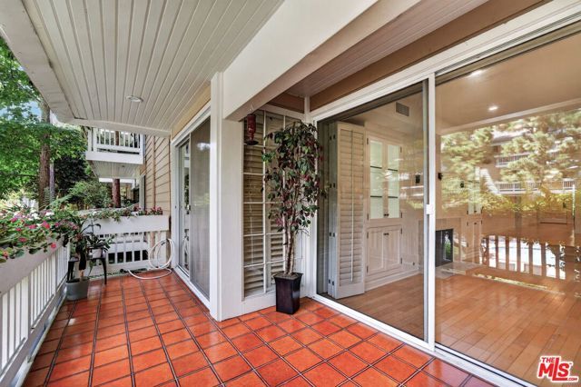 4338 Redwood Avenue B114, Marina Del Rey, CA 90292