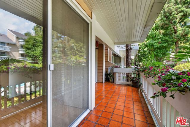 4338 Redwood Avenue B114, Marina Del Rey, CA 90292