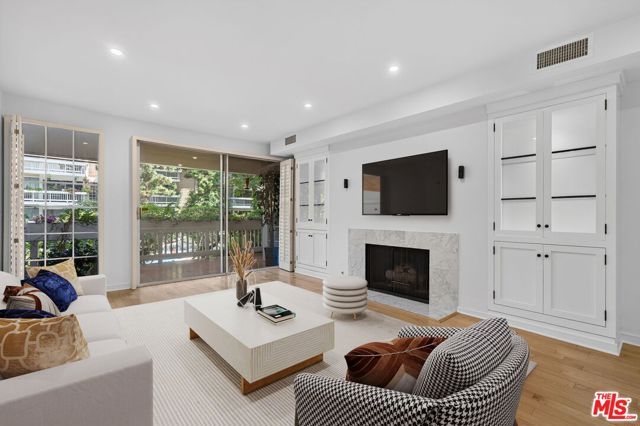 4338 Redwood Avenue B114, Marina Del Rey, CA 90292