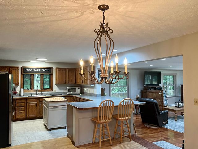 119 Old Coach Road, New Boston, NH 03070