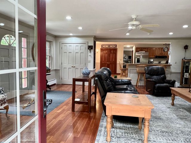 119 Old Coach Road, New Boston, NH 03070