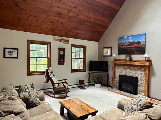 119 Old Coach Road, New Boston, NH 03070