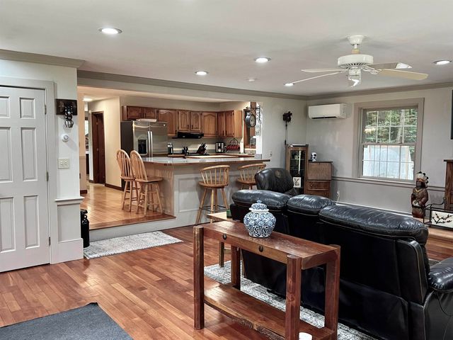 119 Old Coach Road, New Boston, NH 03070