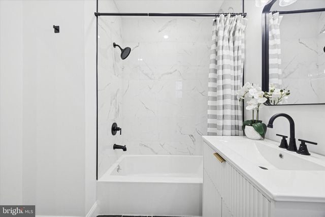 2340 MCCLELLAN ST, Philadelphia, PA 19145