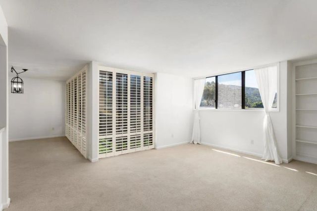 2420 Torrey Pines Road B303, La Jolla, CA 92037