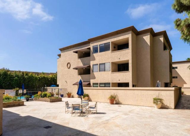 2420 Torrey Pines Road B303, La Jolla, CA 92037