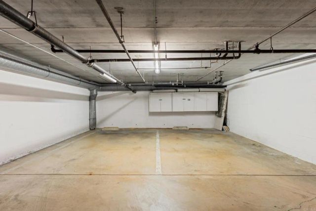 2420 Torrey Pines Road B303, La Jolla, CA 92037