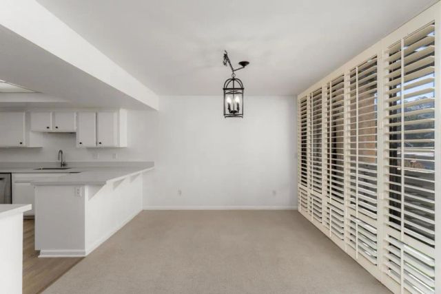 2420 Torrey Pines Road B303, La Jolla, CA 92037