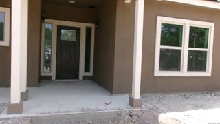 1880 Cottonwood Rd, Fischer, TX 78623