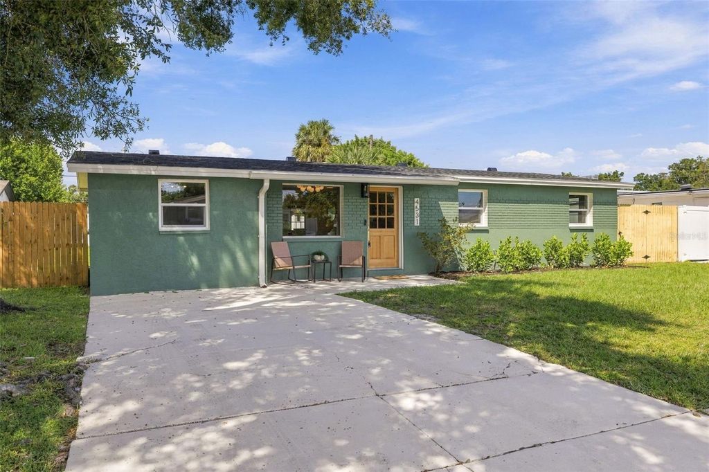 Image 2 of property listing at 4531 W FERN STREET, Tampa, FL 33614