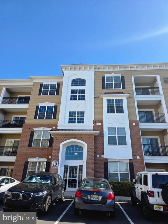 1043 HALIFAX PL, Hamilton, NJ 08619