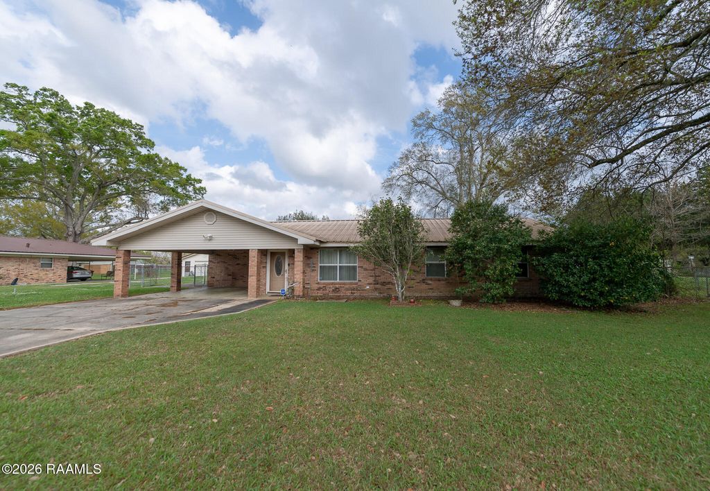 139 Crimson Street, Opelousas, LA 70570
