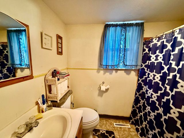 10140 E State Road 10, Culver, IN 46511