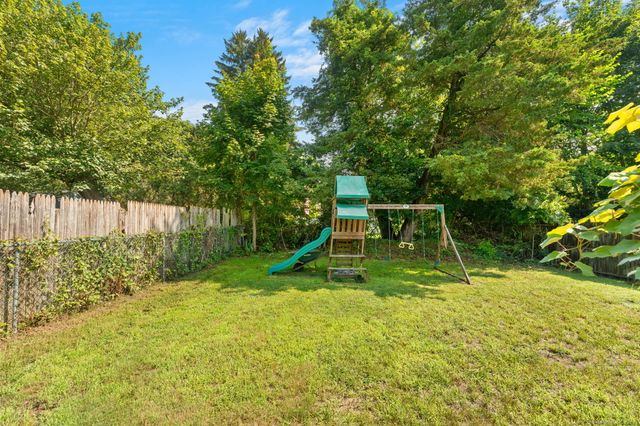 93 5th Street, Norwich, CT 06360