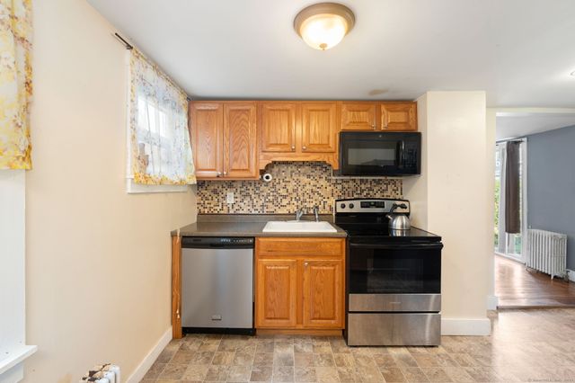 93 5th Street, Norwich, CT 06360