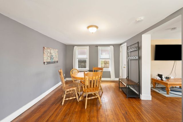 93 5th Street, Norwich, CT 06360