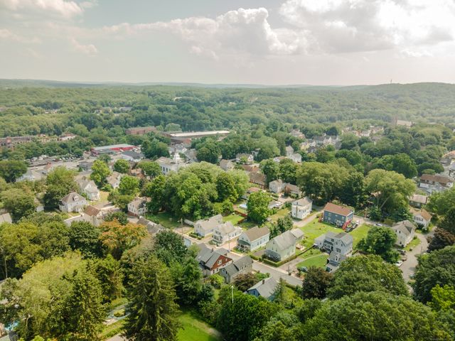 93 5th Street, Norwich, CT 06360