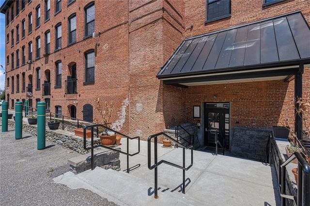 50 Ashburton Street 1, Providence, RI 02904