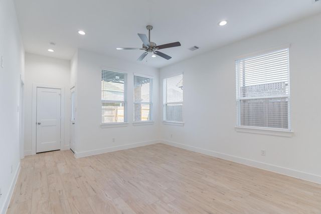 10747 Pine Pink, Conroe, TX 77385