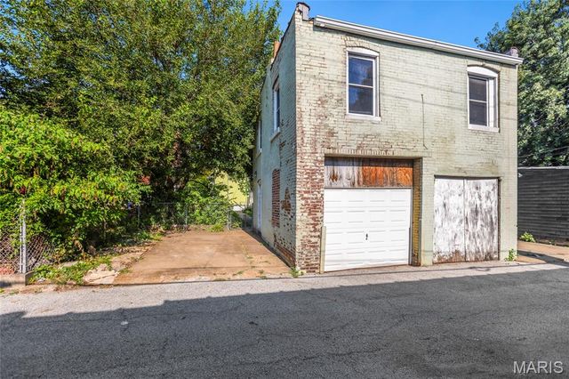 3418 Grace Avenue, St Louis, MO 63116