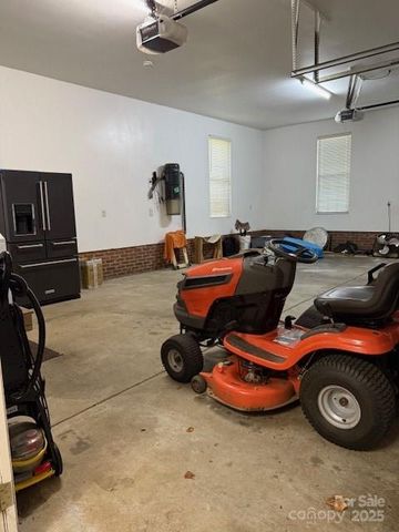 10219 Windtree Lane, Charlotte, NC 28215