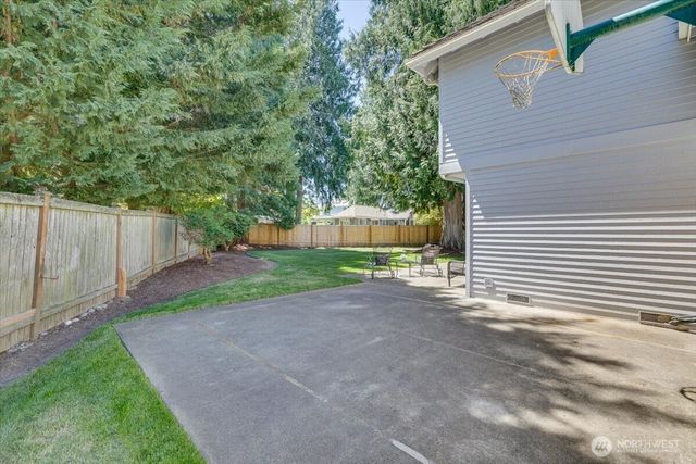 20315 NE 39th Street, Sammamish, WA 98074
