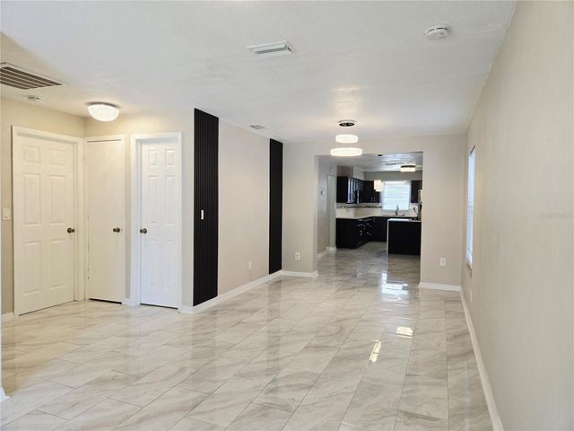 1617 E IDELL STREET, Tampa, FL 33604