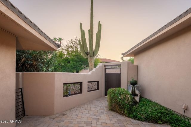 12243 N TWIN DEER Run, Fountain Hills, AZ 85268