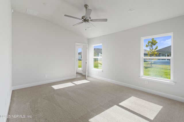 8309 HELMSLEY Boulevard, Jacksonville, FL 32219