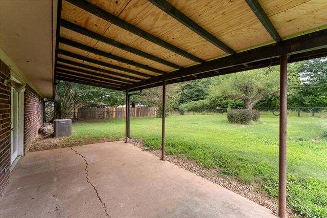 524 Park Lane, Mount Vernon, TX 75457