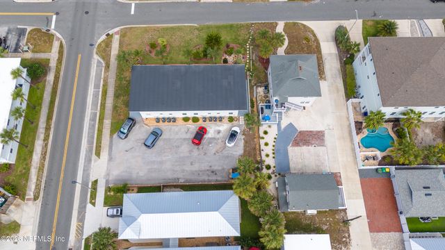130 10TH Avenue N 1-8, Jacksonville Beach, FL 32250