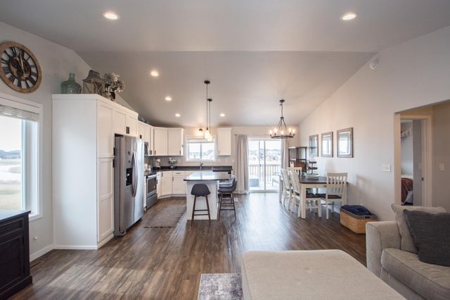 5534 8th Street W, West Fargo, ND 58078