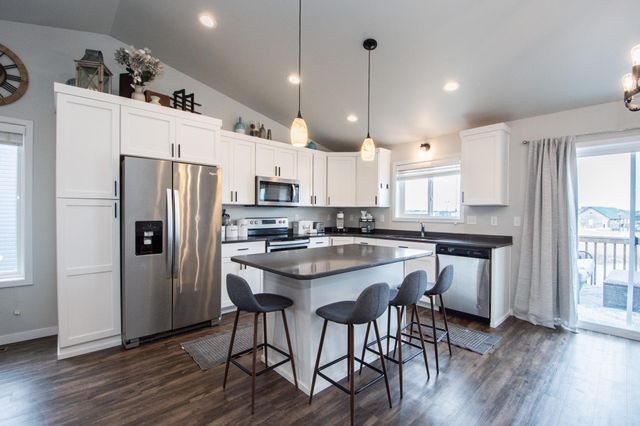 5534 8th Street W, West Fargo, ND 58078