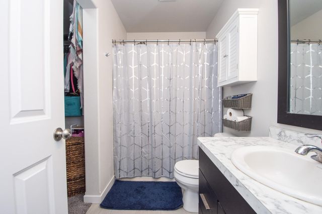 5534 8th Street W, West Fargo, ND 58078